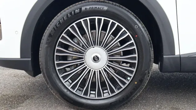 Vehicle Thumbnail 41