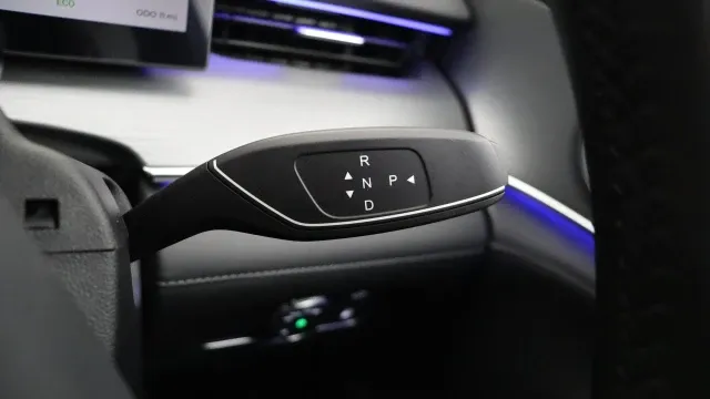 Vehicle Thumbnail 18