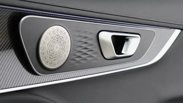 Vehicle Thumbnail 49