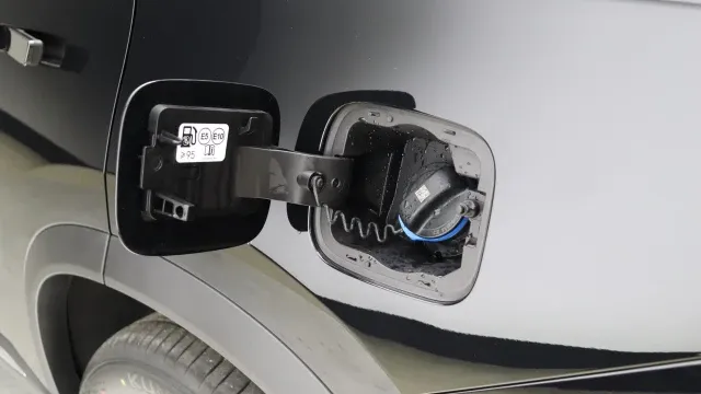 Vehicle Thumbnail 77