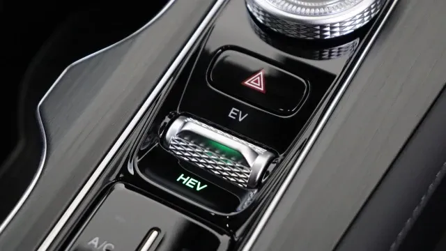 Vehicle Thumbnail 52
