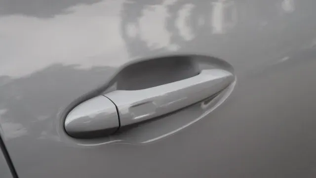 Vehicle Thumbnail 28