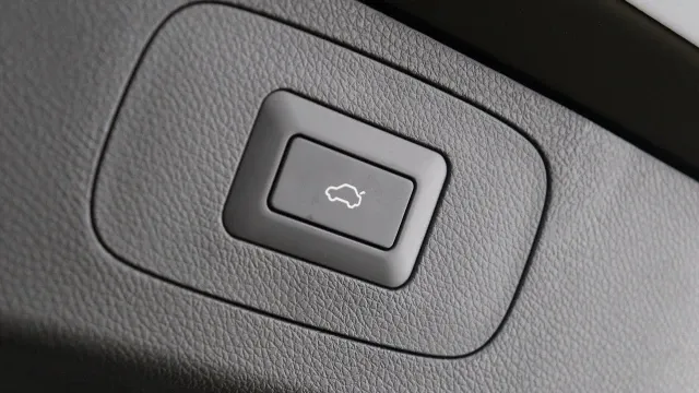 Vehicle Thumbnail 49