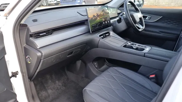 Vehicle Thumbnail 14