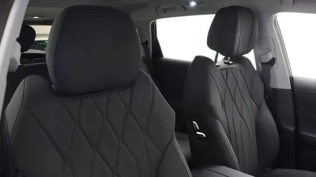 Vehicle Thumbnail 61
