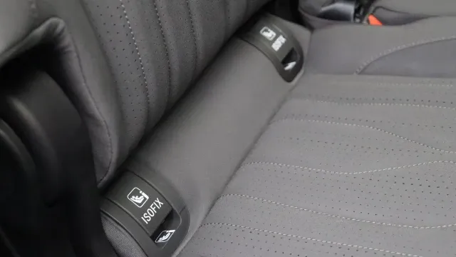 Vehicle Thumbnail 65
