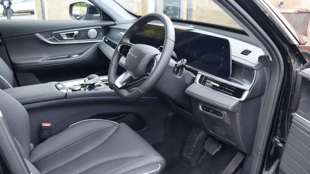 Vehicle Thumbnail 4