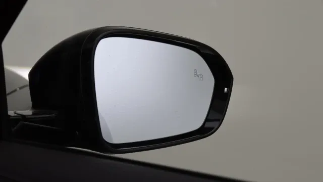 Vehicle Thumbnail 75