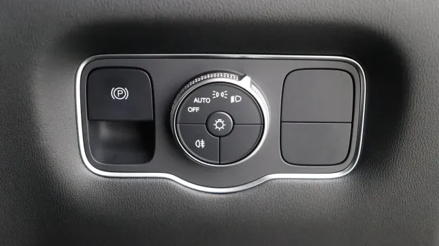 Vehicle Thumbnail 96