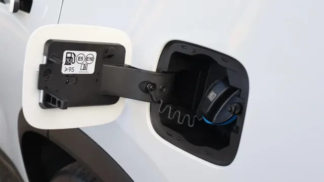 Vehicle Thumbnail 63