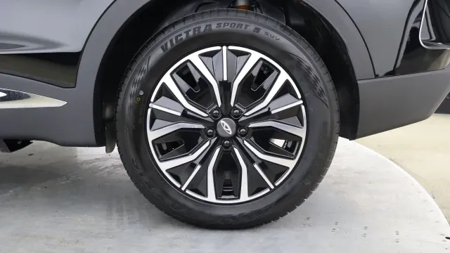 Vehicle Thumbnail 14