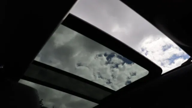 Vehicle Thumbnail 23