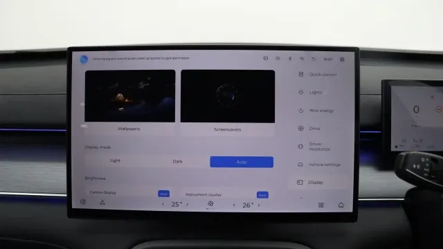 Vehicle Thumbnail 25