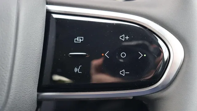 Vehicle Thumbnail 21