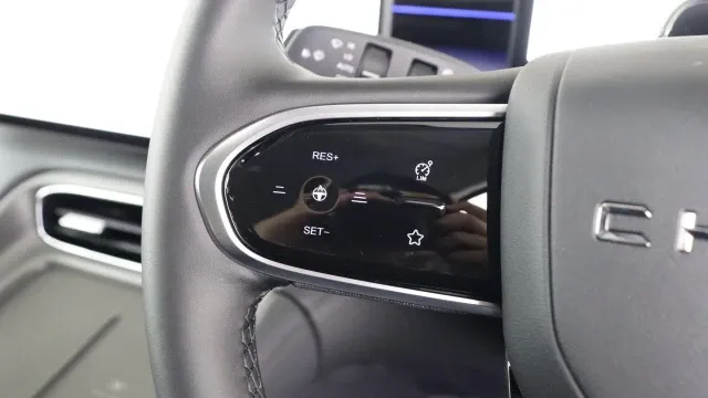 Vehicle Thumbnail 14