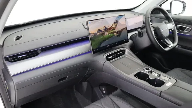 Vehicle Thumbnail 9