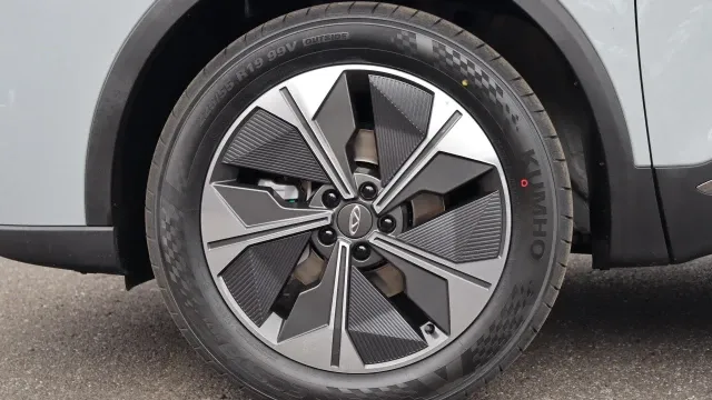 Vehicle Thumbnail 31