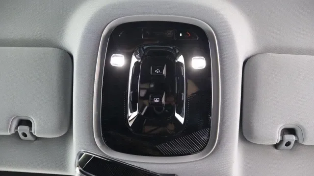 Vehicle Thumbnail 62