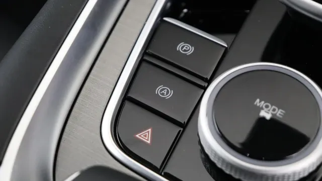 Vehicle Thumbnail 56