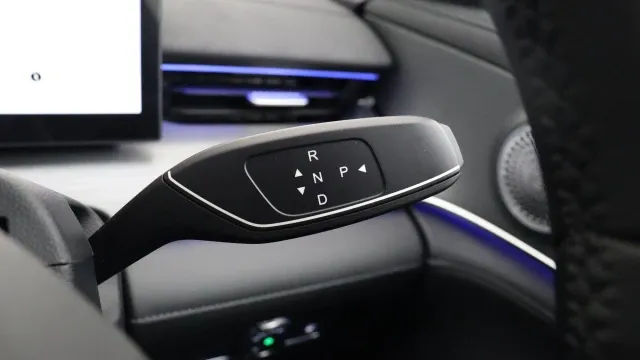 Vehicle Thumbnail 14