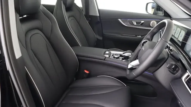 Vehicle Thumbnail 10