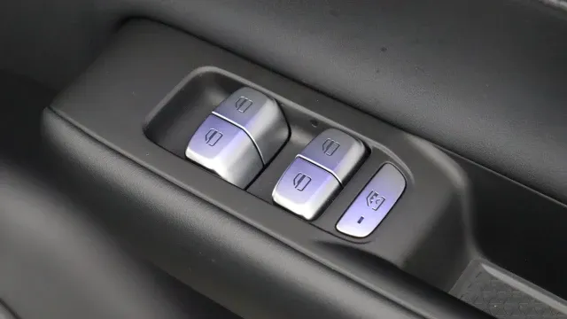 Vehicle Thumbnail 72