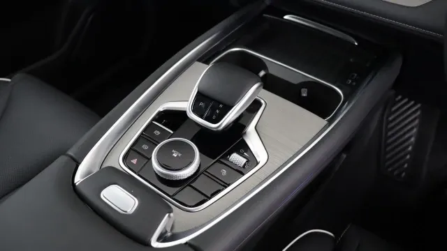 Vehicle Thumbnail 51