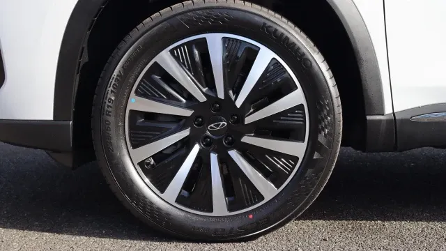 Vehicle Thumbnail 25