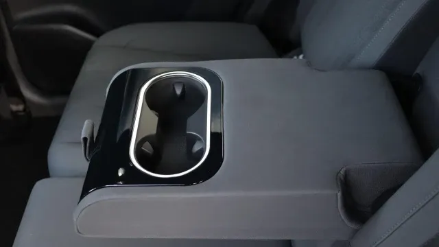 Vehicle Thumbnail 53