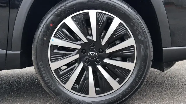 Vehicle Thumbnail 9