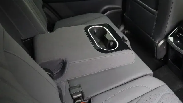 Vehicle Thumbnail 56