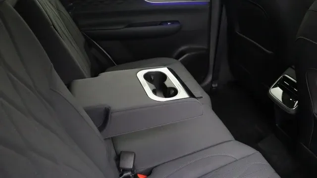 Vehicle Thumbnail 14