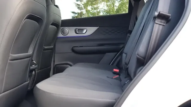 Vehicle Thumbnail 6