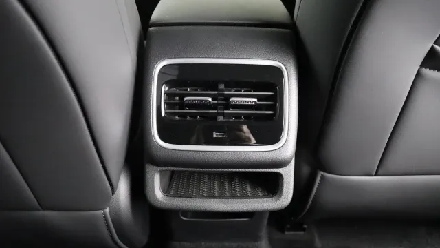 Vehicle Thumbnail 42