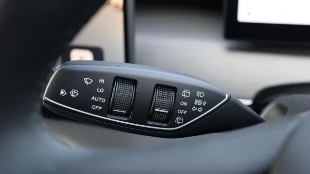 Vehicle Thumbnail 19