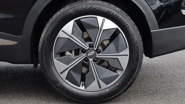 Vehicle Thumbnail 9