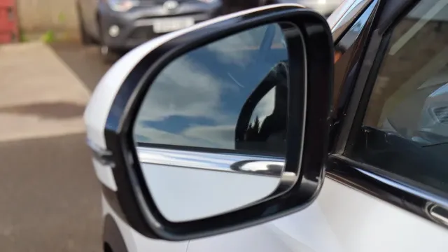 Vehicle Thumbnail 49