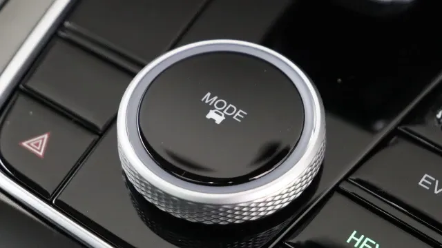 Vehicle Thumbnail 20