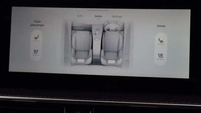 Vehicle Thumbnail 66