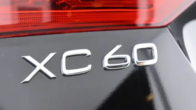 Vehicle Thumbnail 15