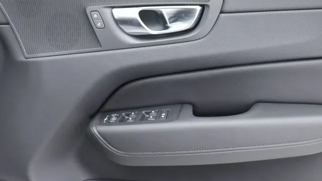 Vehicle Thumbnail 29
