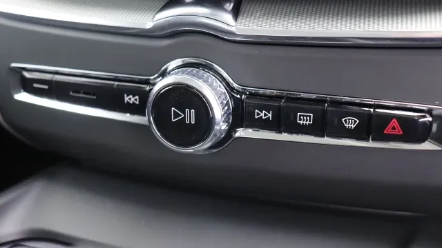 Vehicle Thumbnail 40