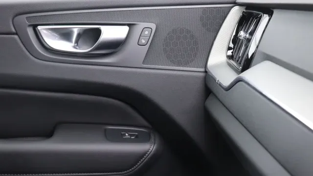 Vehicle Thumbnail 41