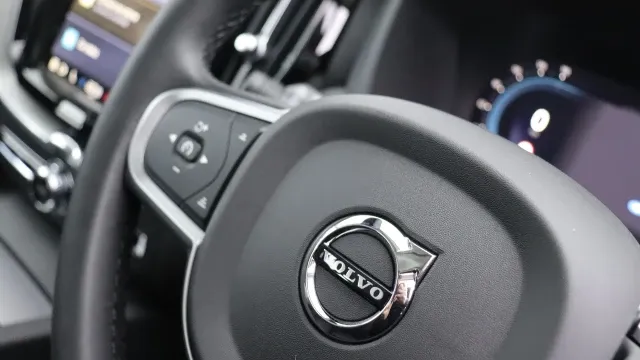 Vehicle Thumbnail 43