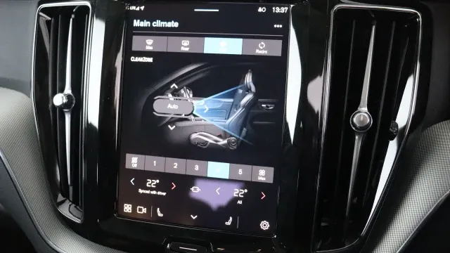 Vehicle Thumbnail 51