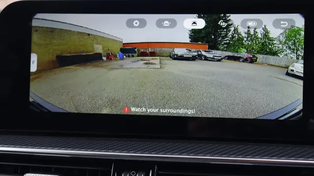 Vehicle Thumbnail 34