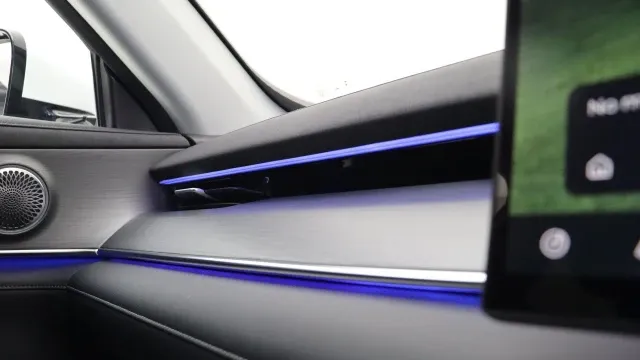 Vehicle Thumbnail 56