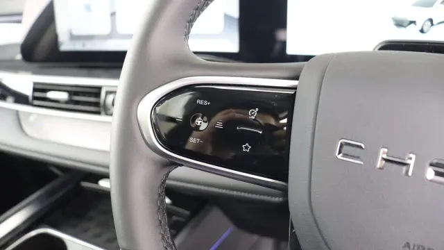 Vehicle Thumbnail 56