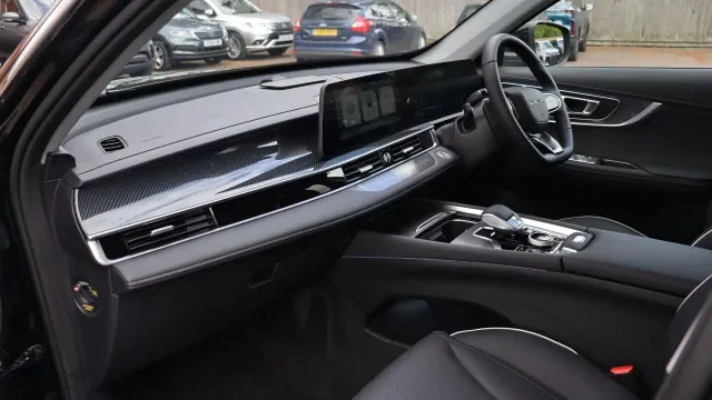 Vehicle Thumbnail 14