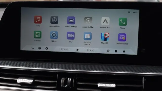 Vehicle Thumbnail 12